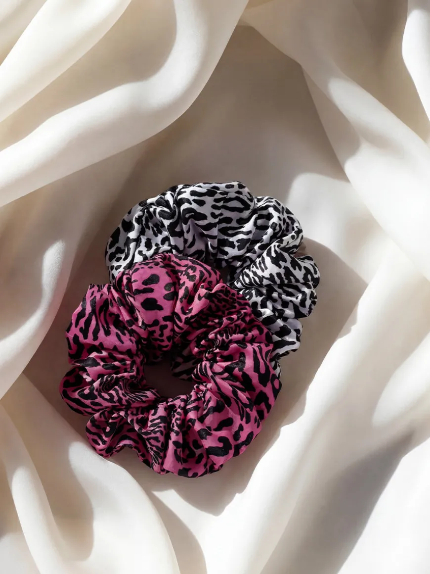 Leopard Beauty Scrunchie Pink