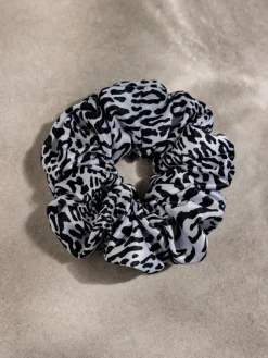Leopard Beauty Scrunchie White