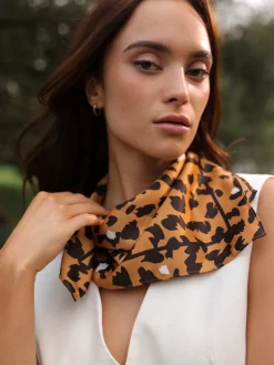 Leopard Print Tuch