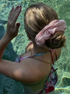 Light Flow Pink Scrunchie
