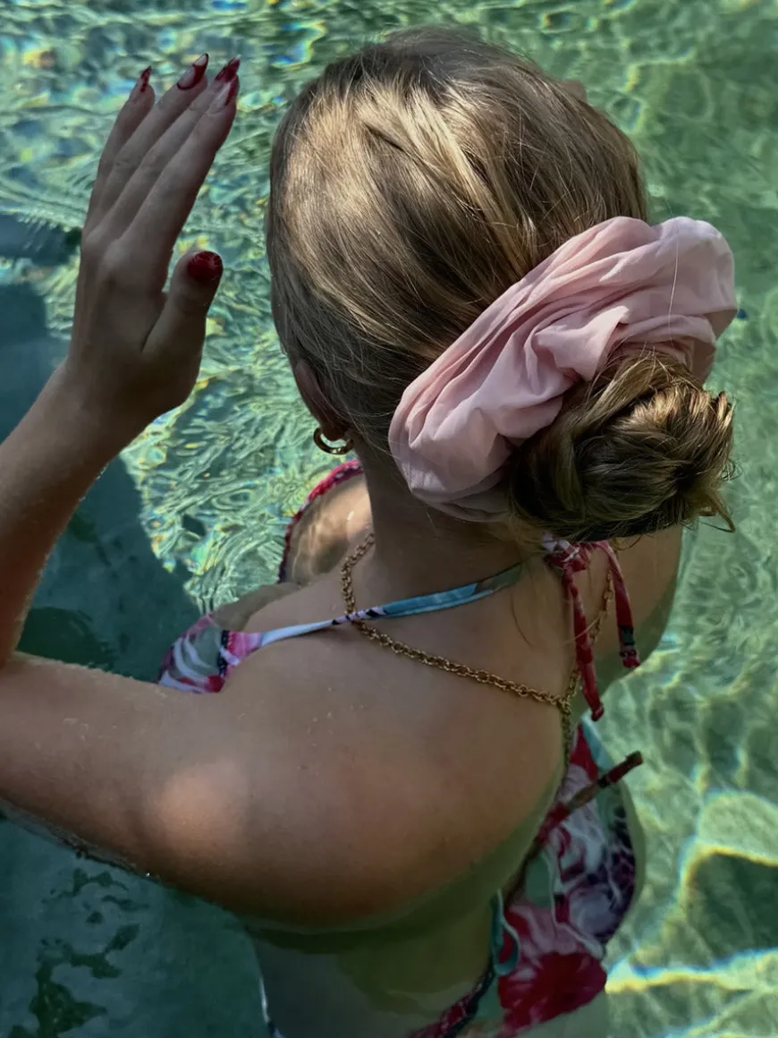 Light Flow Pink Scrunchie