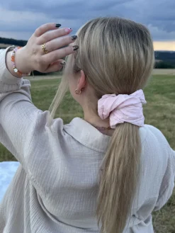 Light Flow Pink Scrunchie