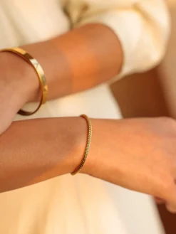 Linear Elegance ARMBAND