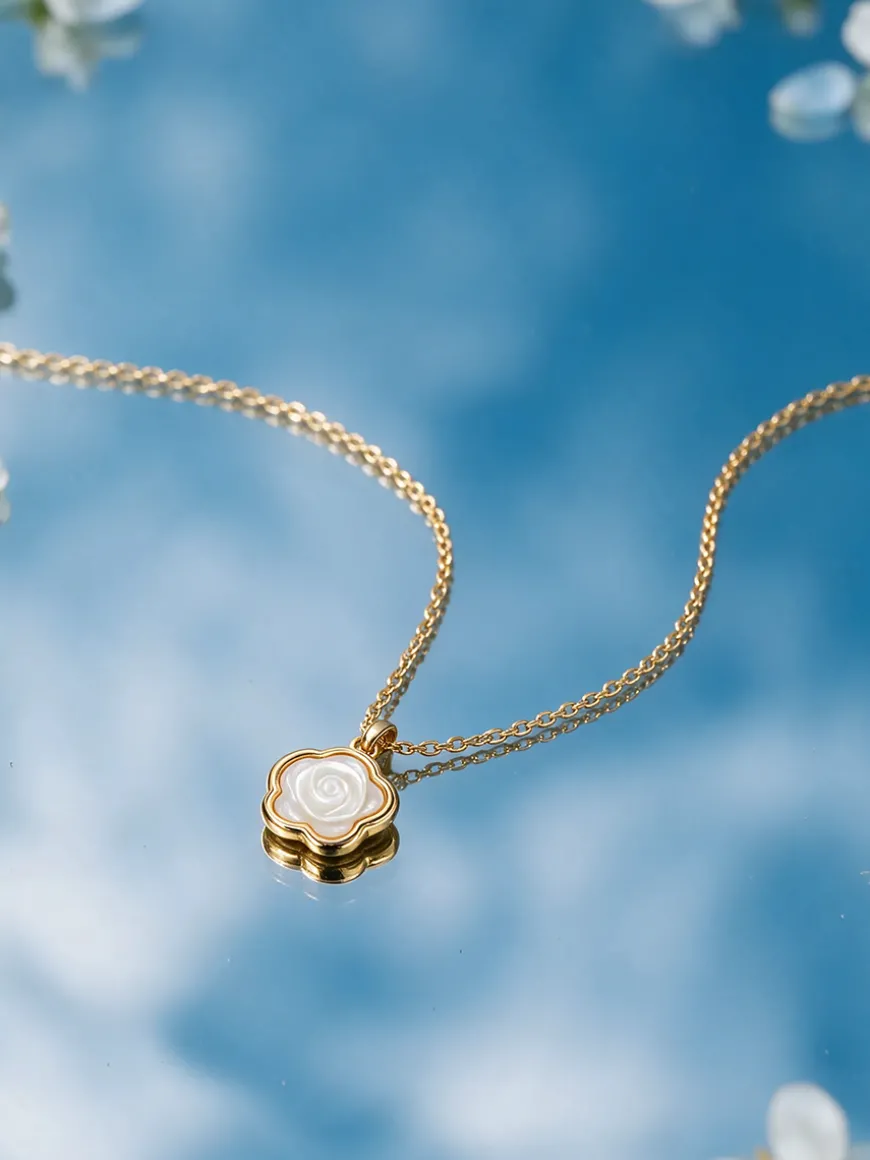 Lively Petal Kette