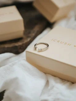 Love in Pearl Ring