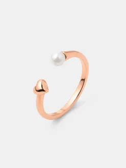 Love in Pearl Ring