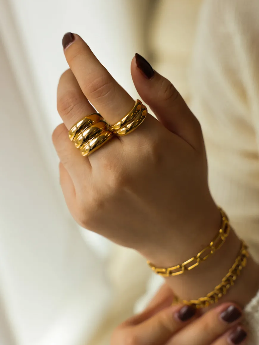 Lunar Loop Ring