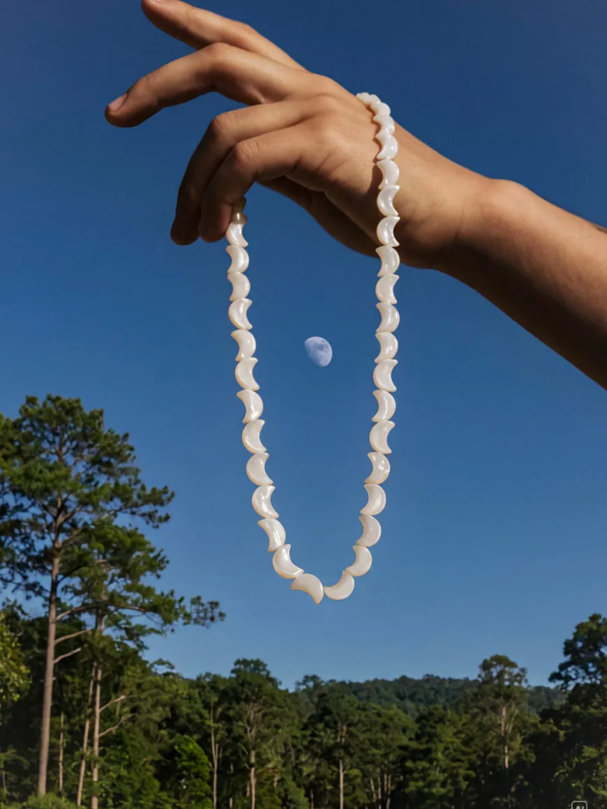 Lunar Strand Kette