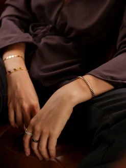 Lustrous Wave Armcuff