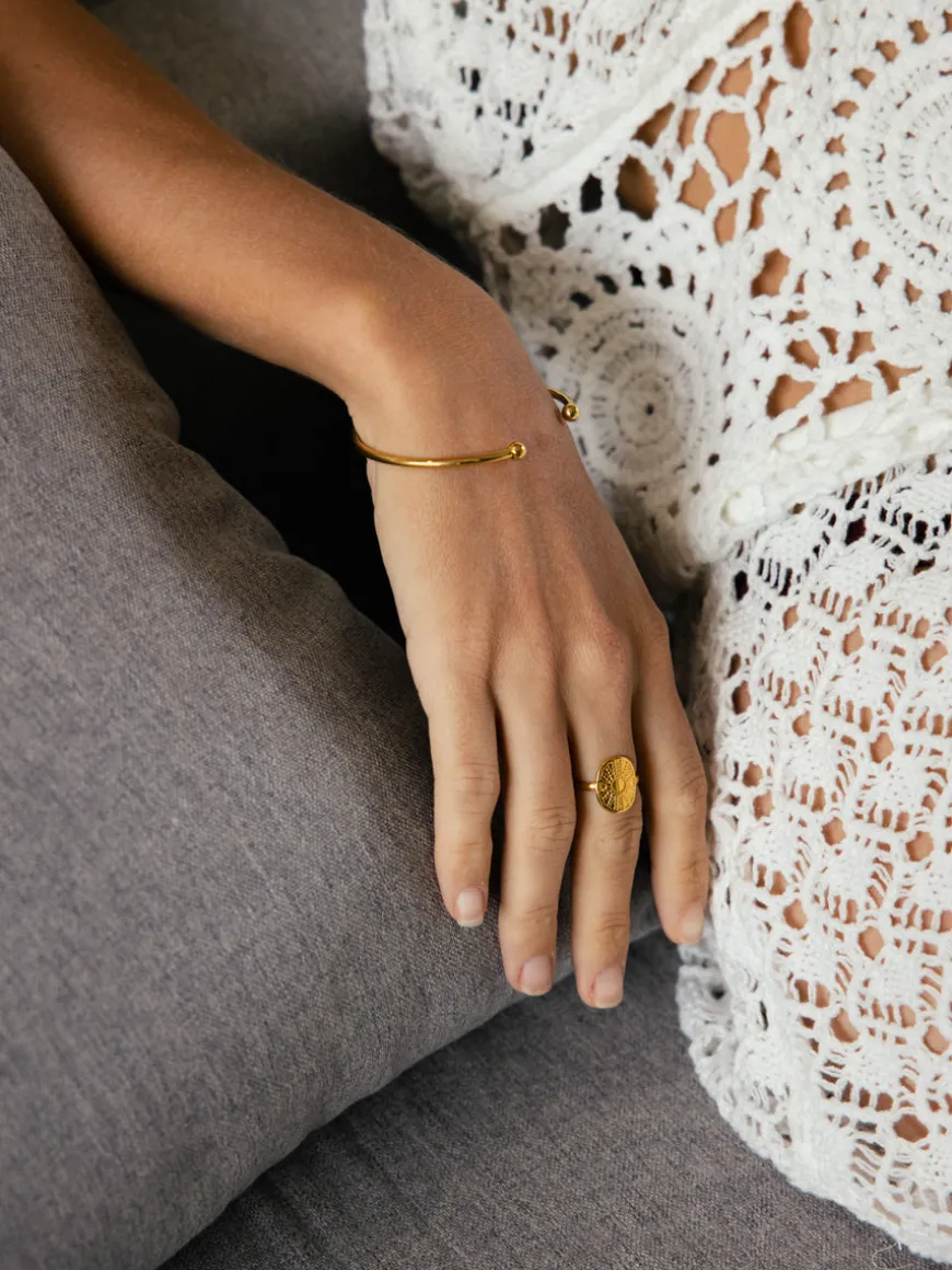 Minimal Grace Armcuff