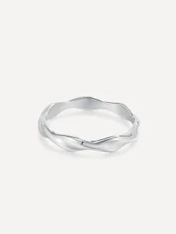 Modern Curve Ring