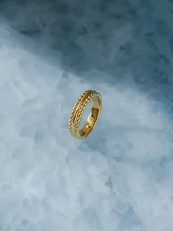 Modern Dot Ring