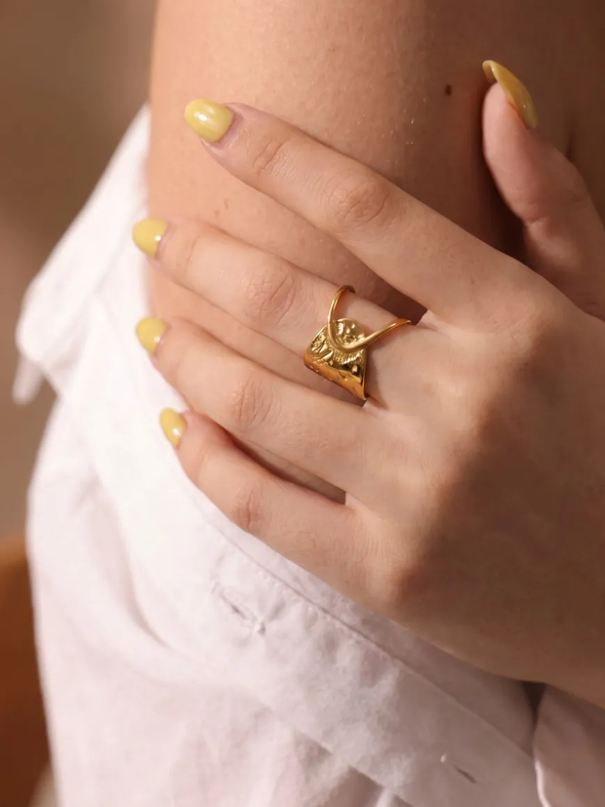 Modern Form Ring