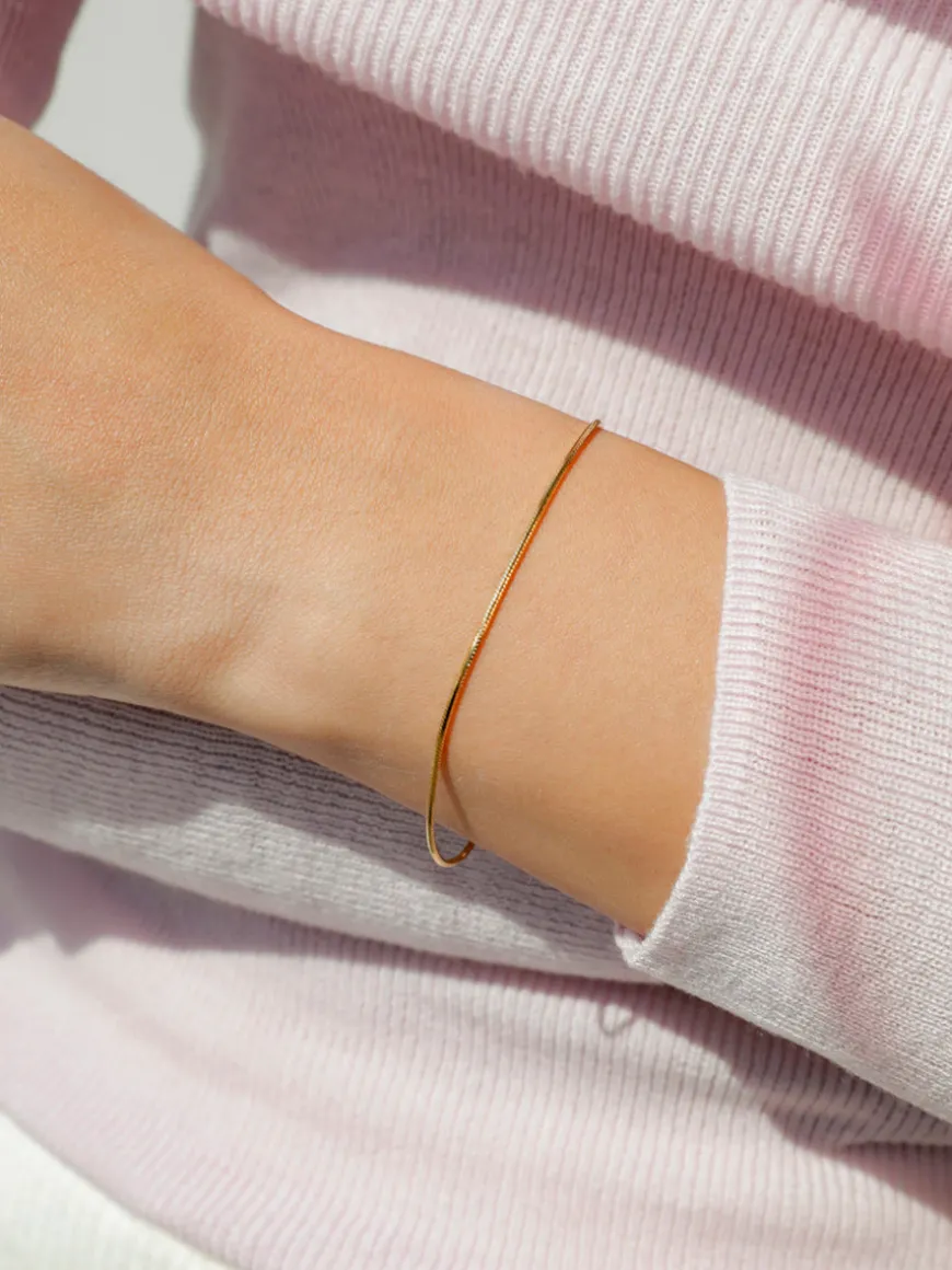 Modern Sleek ARMBAND