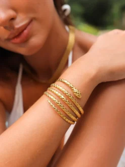 Mysterious Snake Armcuff