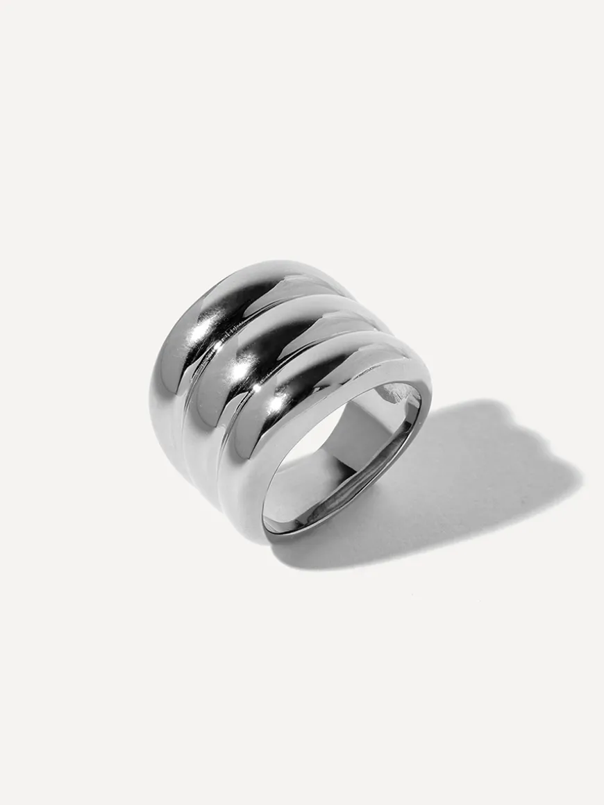 Neo Orbit Ring