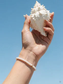 Pearl Essence ARMBAND