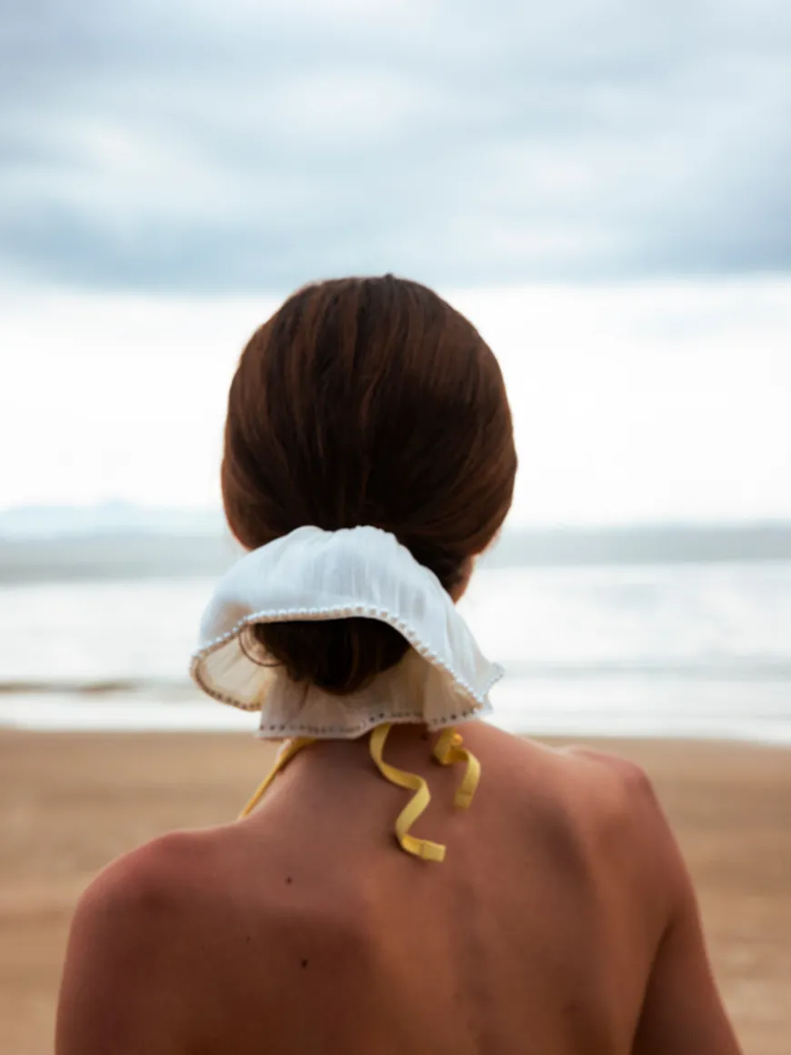 Pearl Grace White Scrunchie