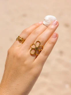 Petal Dance Ring