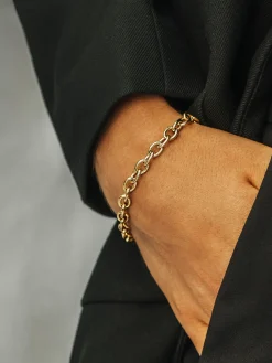 Poised Armband