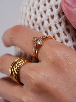Precious Glow Ring