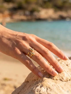 Pure Teardrop Ring
