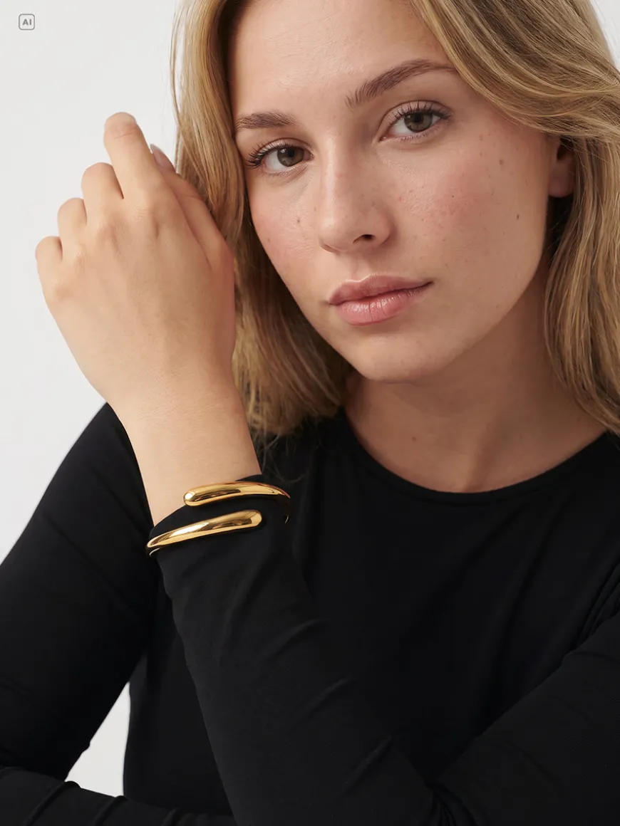 Refined Arc Armcuff