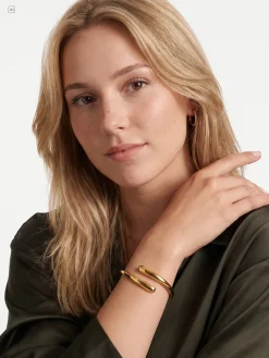 Refined Arc Armcuff