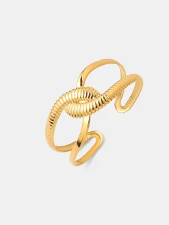 Refined Twist Armcuff
