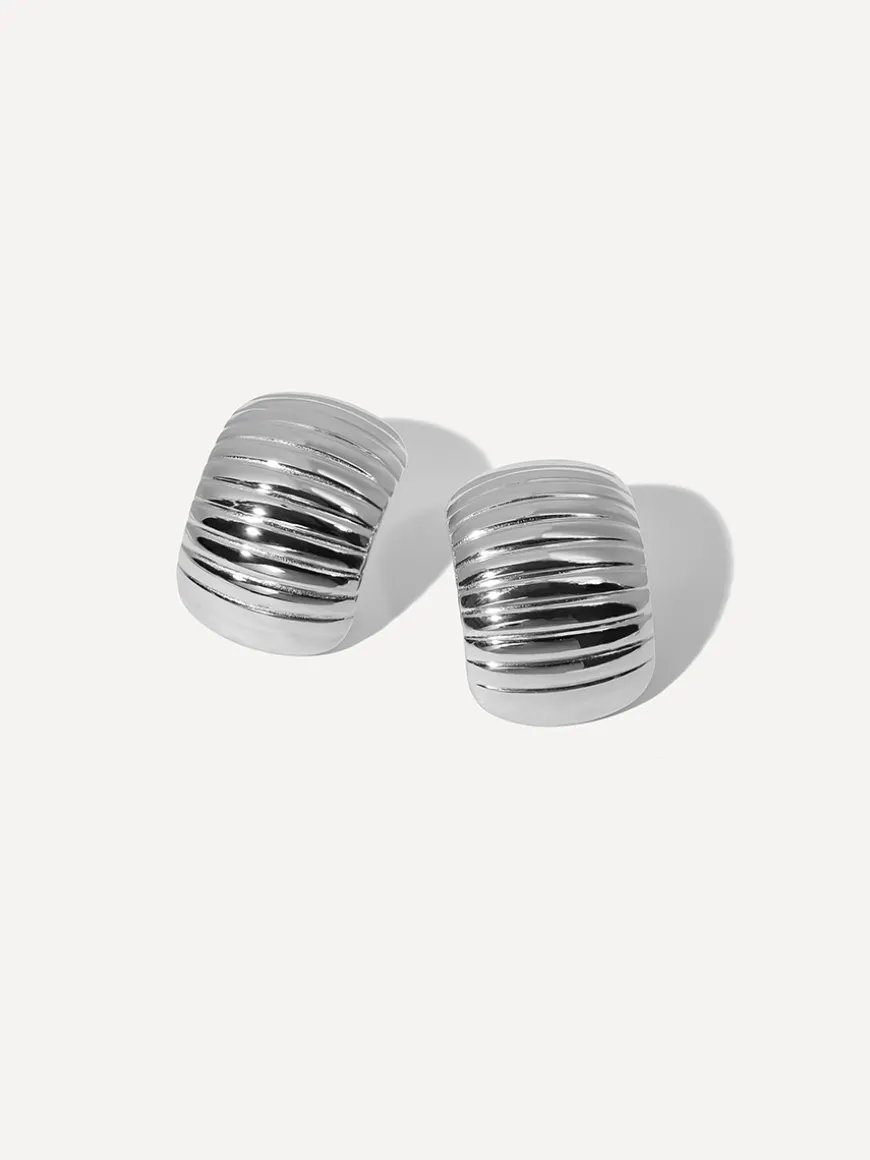 Ribbed Square Ohrringe