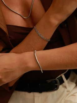 Round Sleek ARMBAND