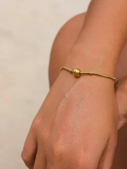 Serene Elegance ARMBAND