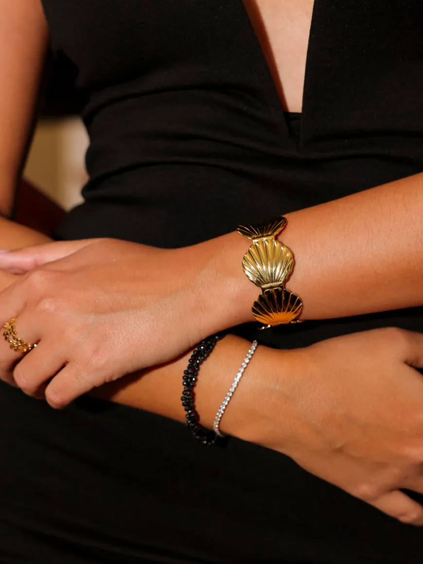 Shell Dream Armcuff