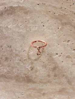Shimmer Drop Titan Piercing