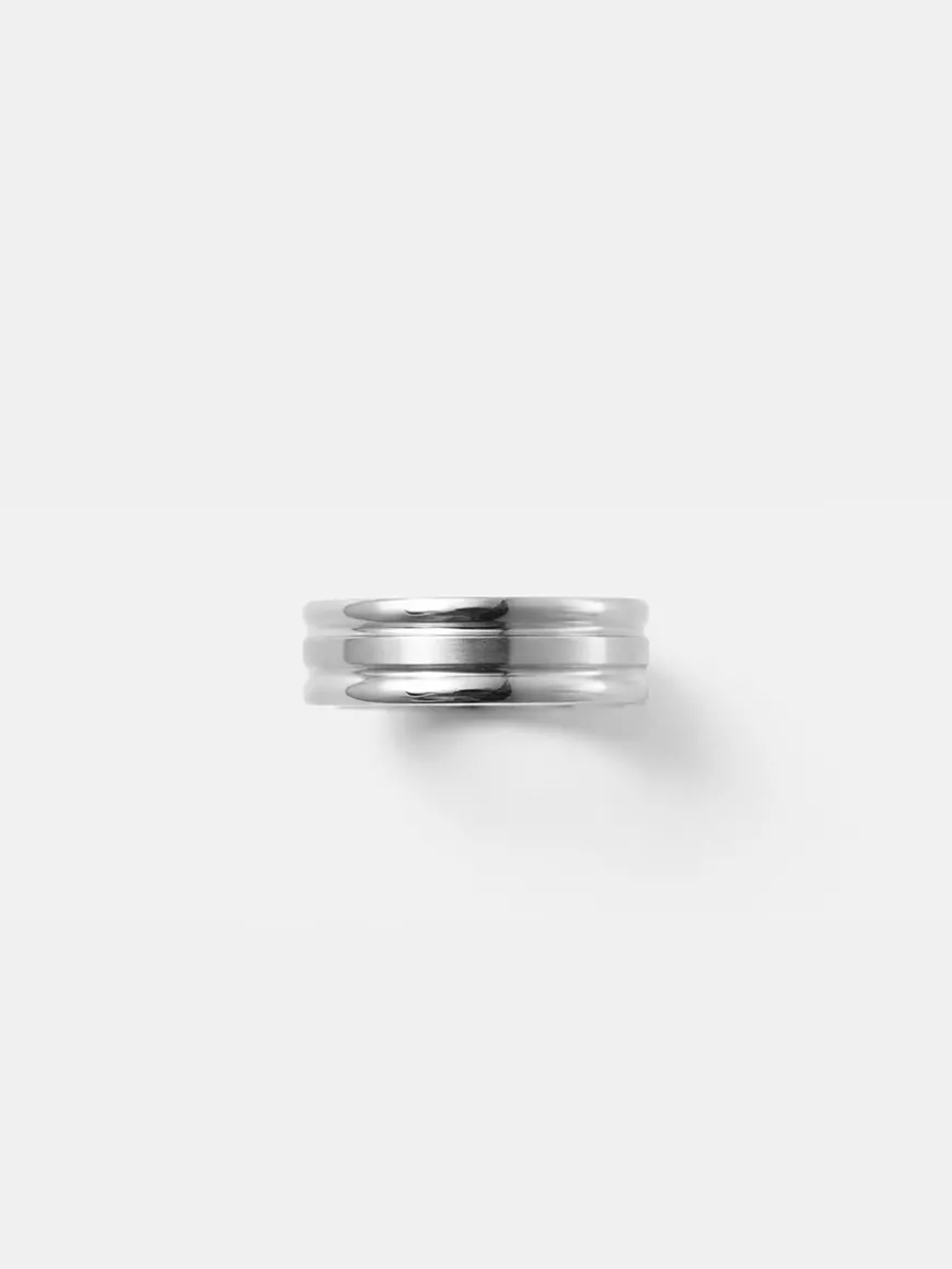 Shiny Circle Ring