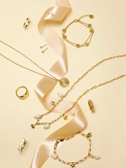 Simple Elegant OHRSTECKER