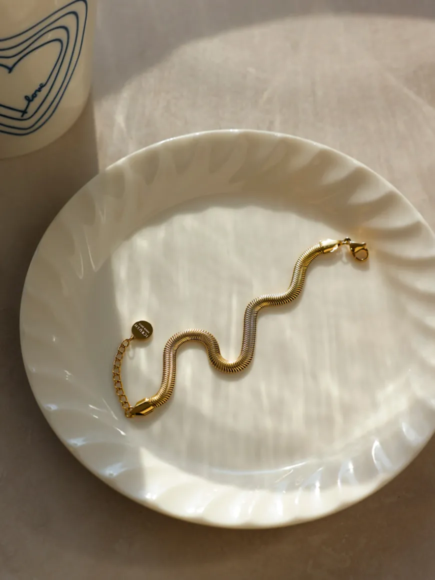 Simple Grace ARMBAND