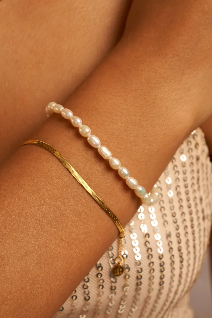 Sleek Armband