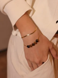 Sleek Armband