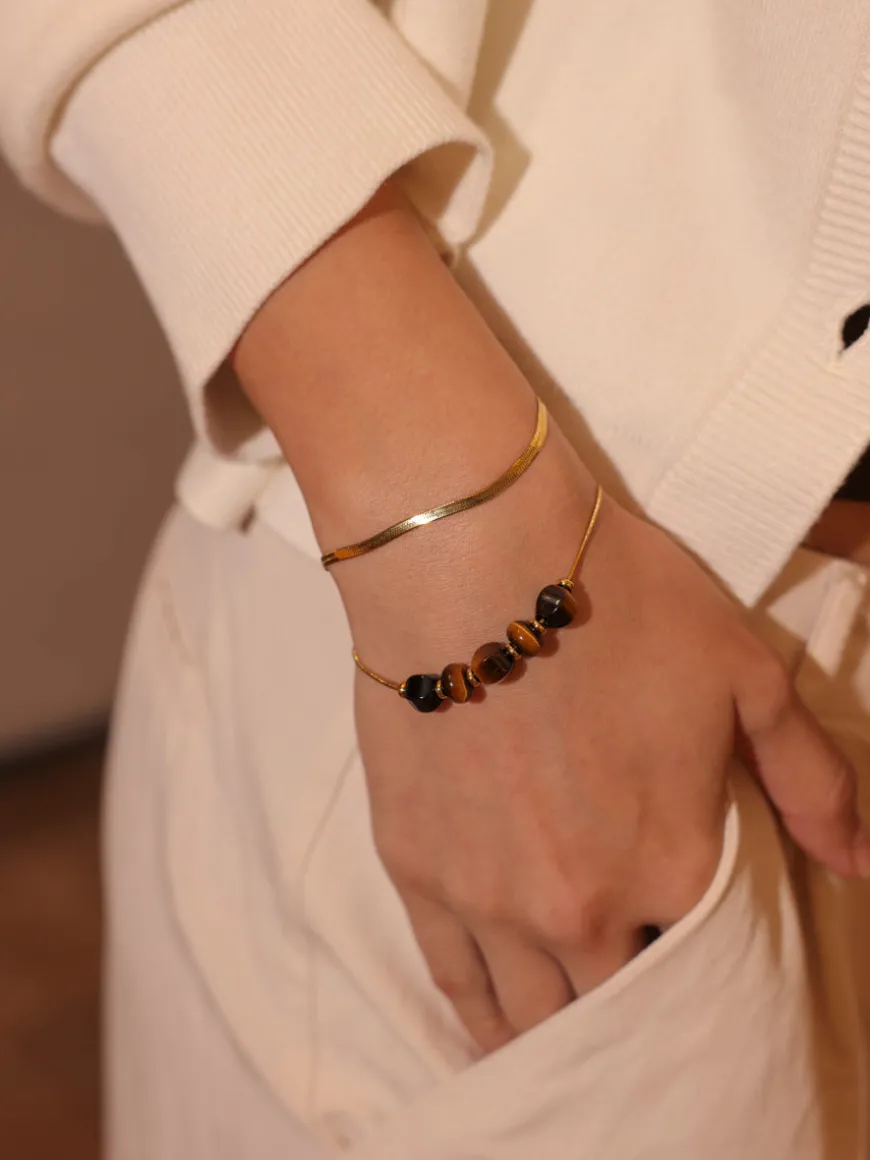 Sleek Armband