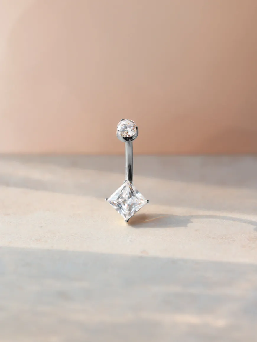 Square Shine Titan Bauchnabelpiercing