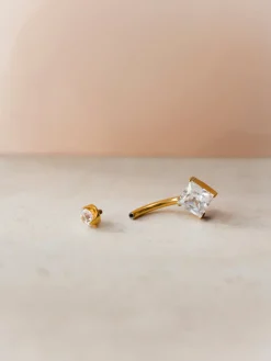 Square Shine Titan Bauchnabelpiercing