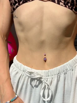 Stellar Whisper Purple Titan Bauchnabelpiercing