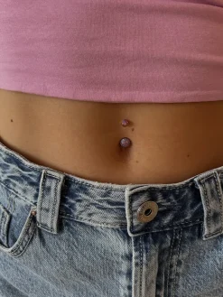 Stellar Whisper Purple Titan Bauchnabelpiercing