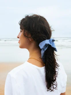 Striped Wave Navy-striped Scrunchie