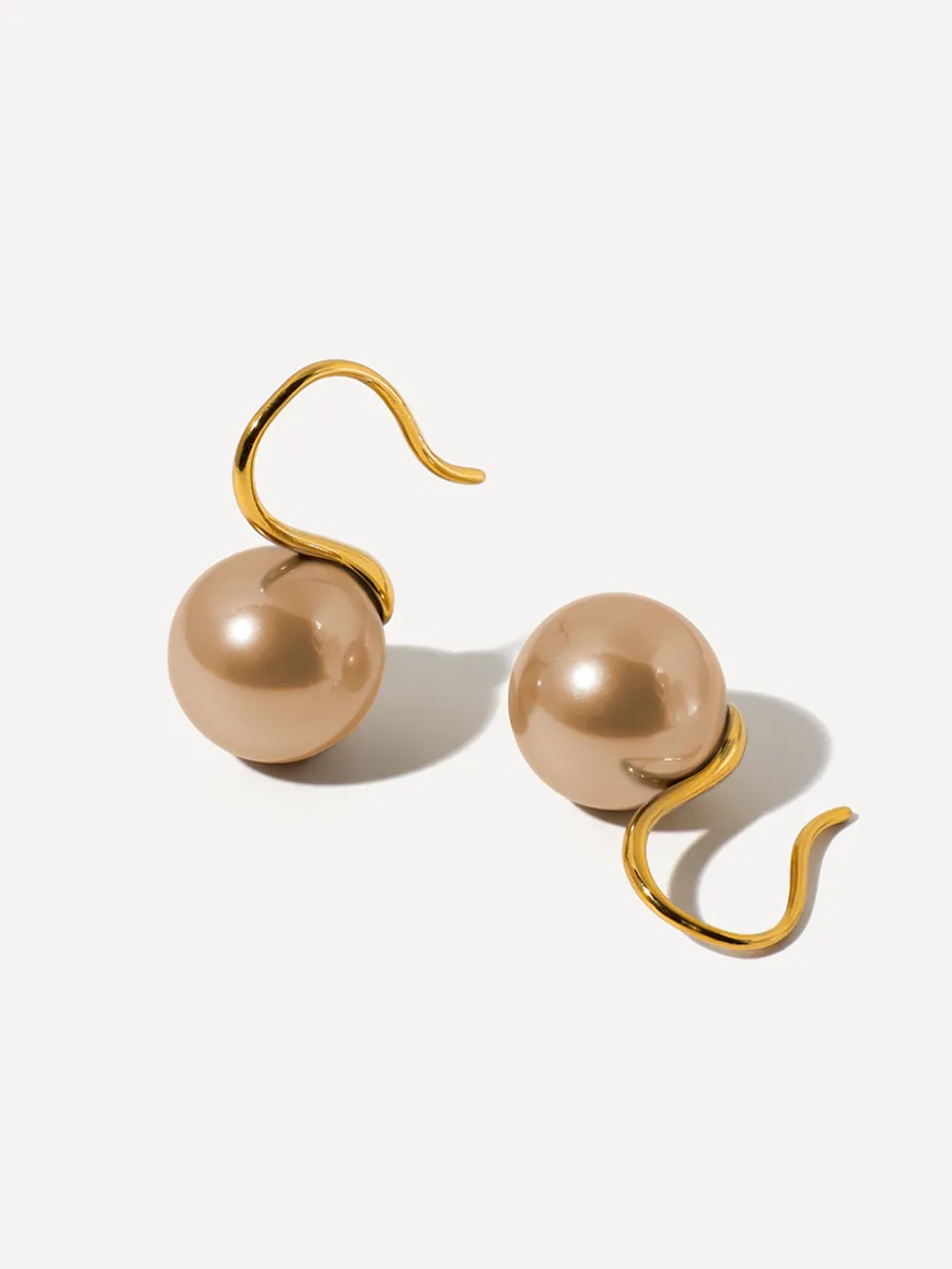 Sway Pearl Coffee Ohrringe