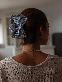 Sweet Bow Navy-striped Haarklammer