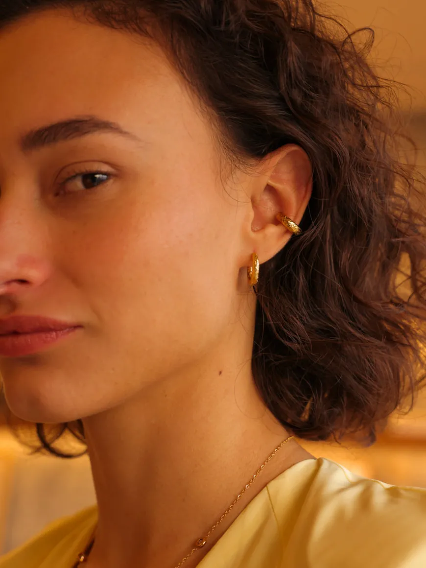 Textured Touch Earcuff
