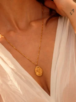 The Beauty of Helen Kette