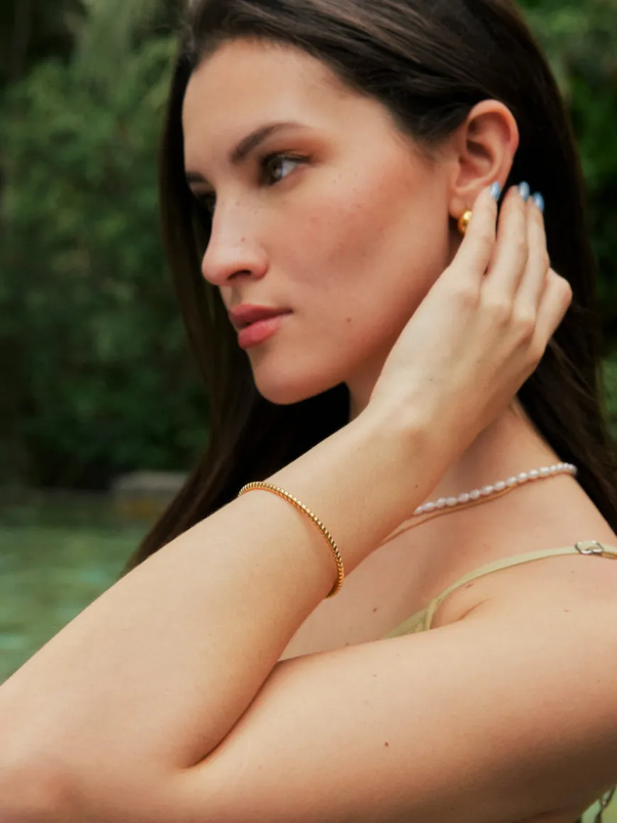 Tranquil Arc Armcuff